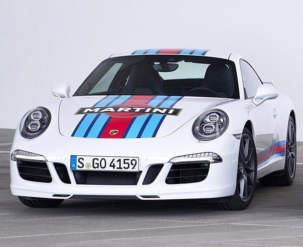 911 im traditionellen Renngewand zum Le Mans-Comeback von Porsche. Foto: Porsche/ dpp-AutoReporter